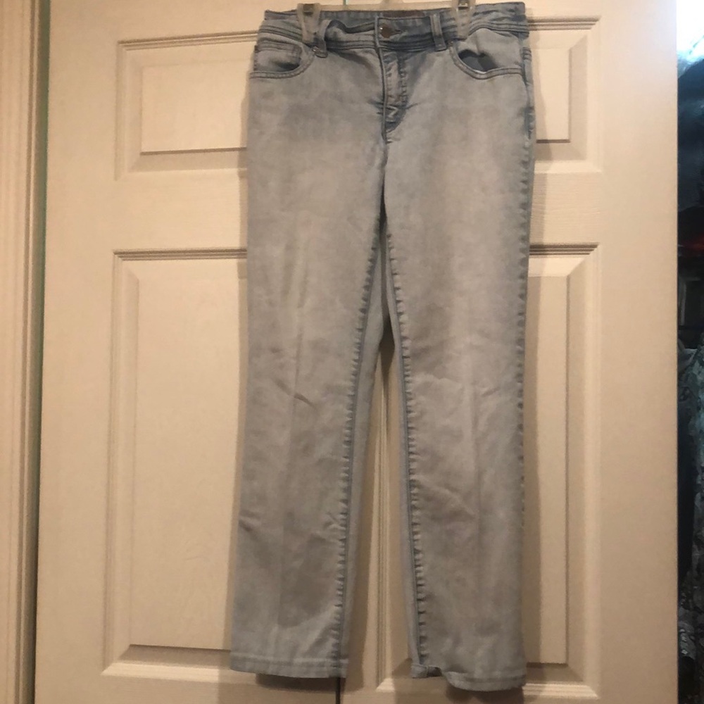 Fabulously Slimming by Chicos sz 00 Light Jeans